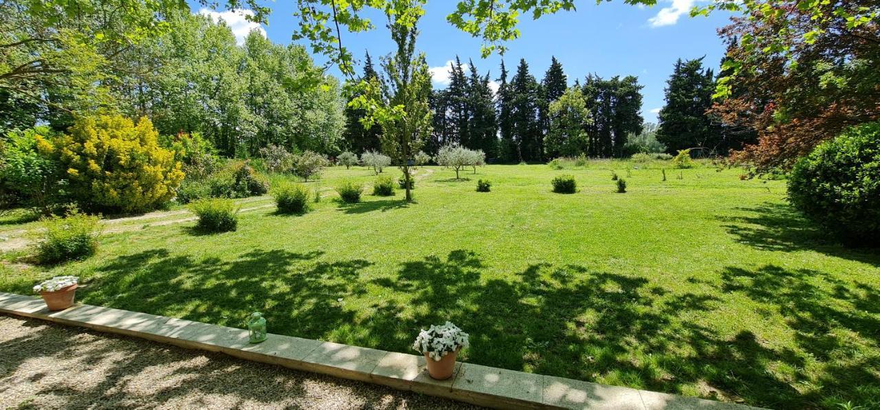 Mas De Karlotte Apartment Pernes-les-Fontaines Exterior photo